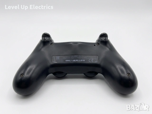 Dualshock 4 V2 Jet Black като нов, снимка 3 - Аксесоари - 53978742