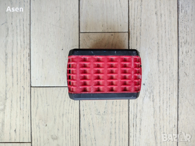 Bosch Professional 18V 4A батерия оригинална, снимка 2 - Винтоверти - 53615503