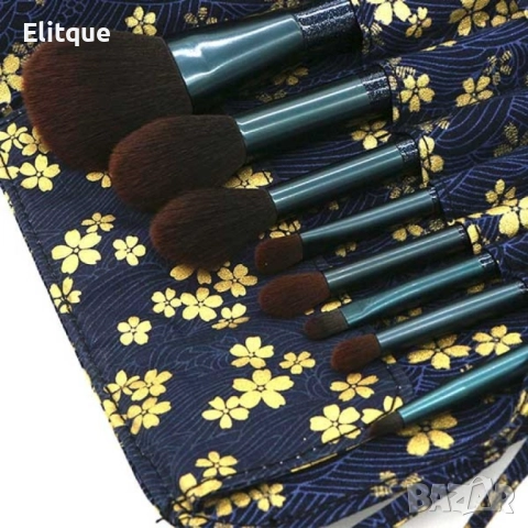 Комплект от 8 четки за грим в красива разгъваща се чантичка  HZS69, снимка 4 - Други - 52820410