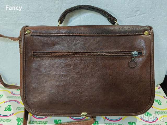 Страхотна дамска чанта , снимка 4 - Чанти - 52695833