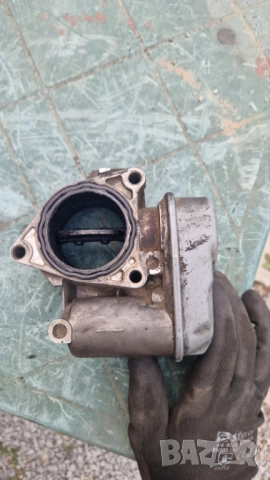 дросел клапа Pierburg Пасат 6 2.0TDI VW Passat pasat B6 drosel klapa Audi Seat Skoda, снимка 2 - Части - 49756260