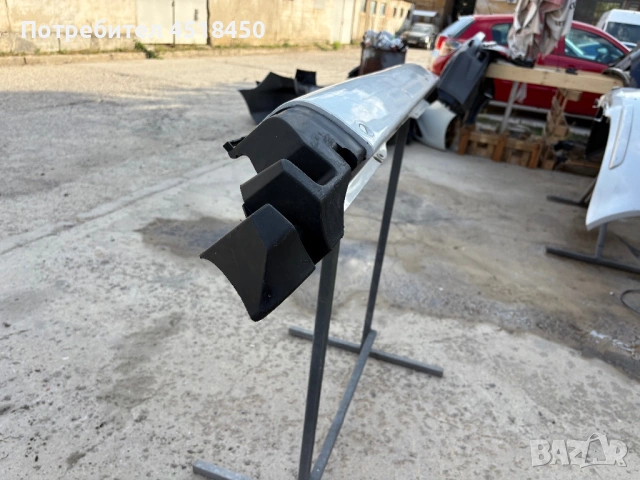 Задна броня за Mercedes W639, снимка 2 - Части - 53682343