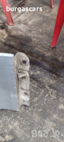 Калник преден ляв десен Mercedes W203 C220 - 60лв, снимка 6 - Части - 50559387