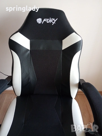 Офис стол/геймърски стол Fury Avenger M, снимка 2 - Столове - 53222318