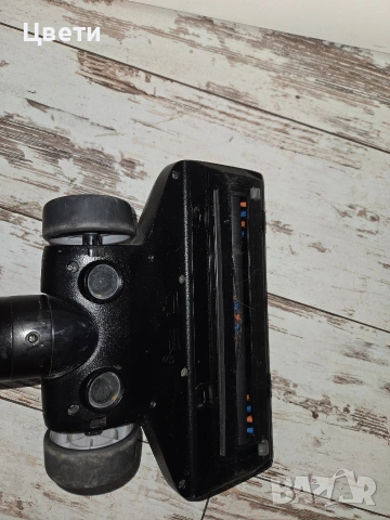 Прахосмукачка вертикална Philips Pro Aqua , снимка 12 - Прахосмукачки - 53357398