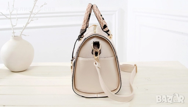 Дамска чанта с декорация от бяла змийска кожа, снимка 3 - Чанти - 51741604