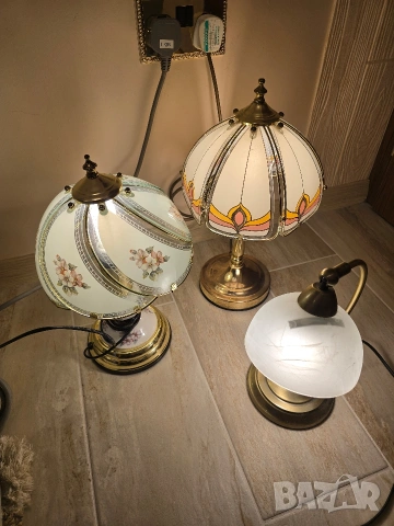 Настолна нощна лампа