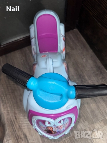 Балансиращ мотор Frozen Neox Ride-On Motorbike Injusa Замръзналото кралство 2, снимка 10 - Детски велосипеди, триколки и коли - 52376544