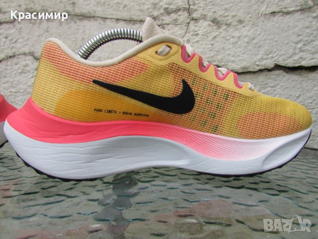 Дамски маратонки за бягане Nike Zoom Fly 5, снимка 4 - Маратонки - 46397872