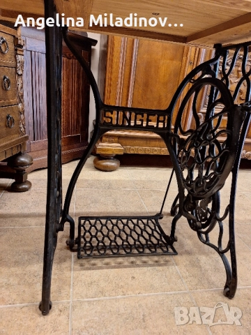 Винтидж маса за трапезария SINGER , снимка 4 - Маси - 51850530