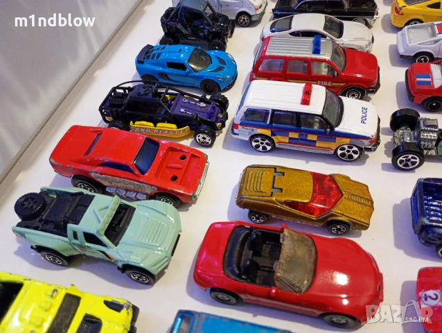 Метални колички Hot Wheels Matchbox Хот Уилс Мачбокс Мажорет, снимка 16 - Колекции - 32872505