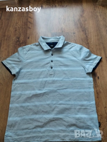 hugo boss - страхотна мъжка тениска КАТО НОВА XL УМАЛЕНА, снимка 4 - Тениски - 51659569