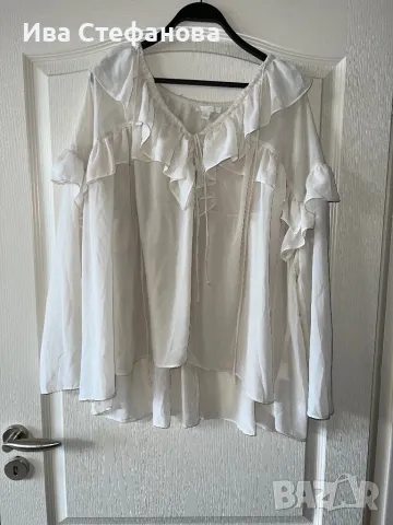 Разкошна нова елегантна  бяла  блуза вълнообразни акценти волани, снимка 3 - Ризи - 49905517