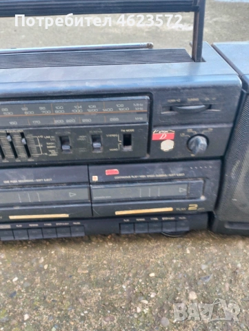 Радиокасетофон Aiwa, снимка 3 - Антикварни и старинни предмети - 53110660