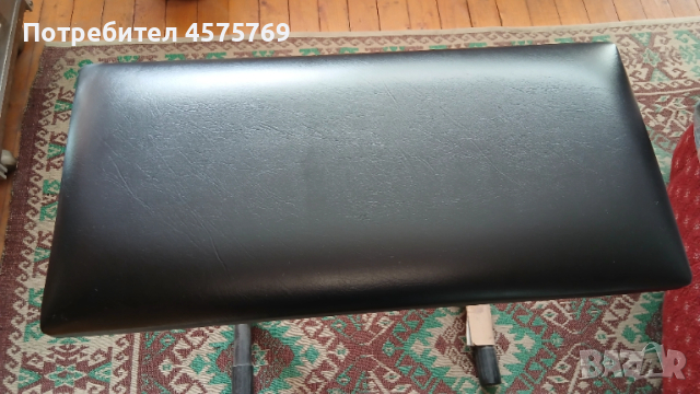 Столче за пиано