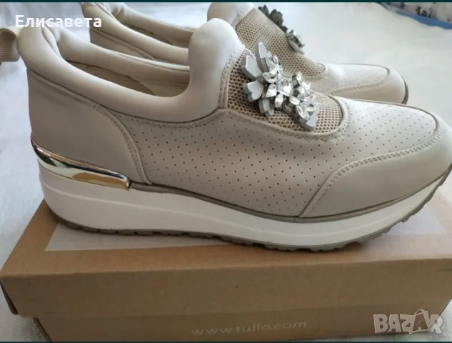 Дамски модерни кецове , снимка 1