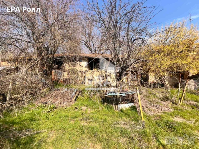 ЕКСКЛУЗИВНО: Имот с огромен потенциал в с. Табачка!, снимка 3 - Къщи - 54038810