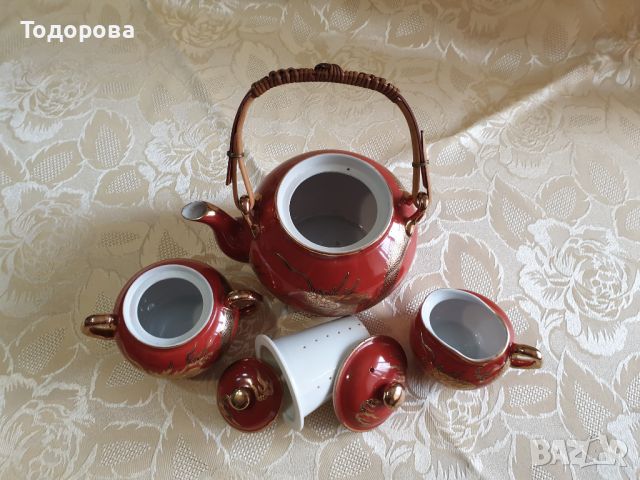 Японски порцеланов сет- чайник,захарница и латиера, снимка 4 - Сервизи - 45796277