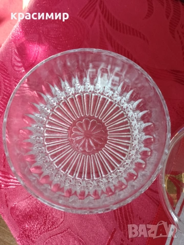 Стъклена захарница, снимка 3 - Аксесоари за кухня - 53738066