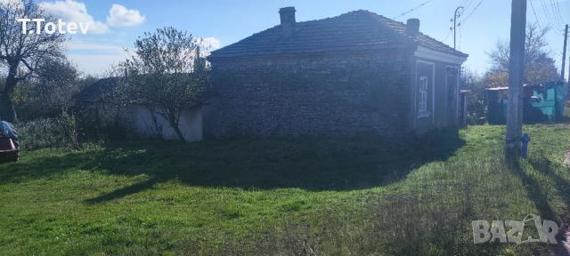 Къща с.Мировци -обл.Шумен на 85км от Варна, снимка 2 - Къщи - 52422966
