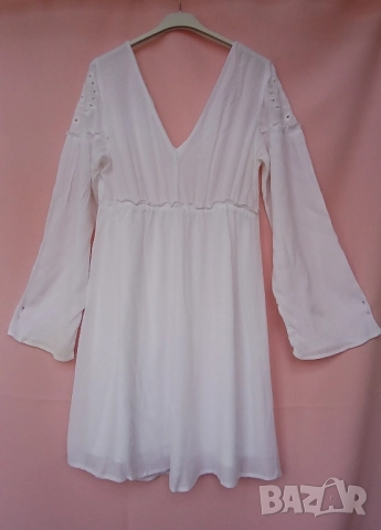 Дамска кенарена рокля с дълъг ръкав и остро деколте с бродерия., снимка 3 - Рокли - 51507220