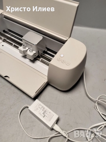 Професионален Режещ плотер CRICUT Explore 4, снимка 5 - Друга електроника - 52535860
