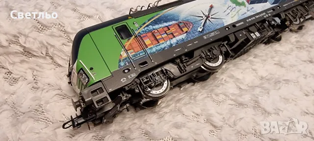 Roco Siemens Vectron H0 1:87 локомотив, снимка 5 - Колекции - 48161854