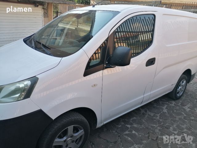 Nissan nv 200, снимка 8 - Автомобили и джипове - 46606038