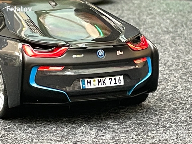 BMW i8 Paragon 1/18, снимка 2 - Колекции - 53575262