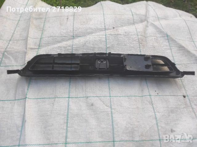 Предна решетка за Хонда Сивик 6, снимка 7 - Части - 52414669