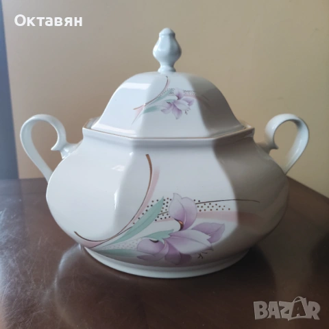 Порцеланов супник, снимка 8 - Сервизи - 53183887