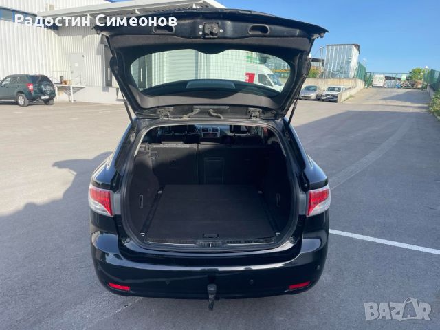 Toyota Avensis 2.0 126кс, снимка 8 - Автомобили и джипове - 46130180