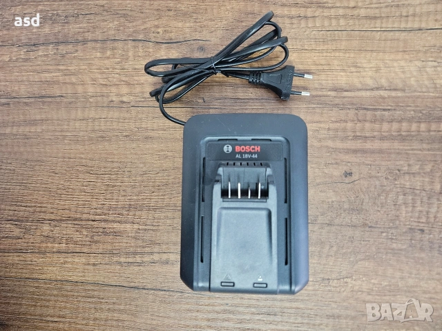 BOSCH AL 18V-44 Зарядно устройство , снимка 2 - Други инструменти - 53499541