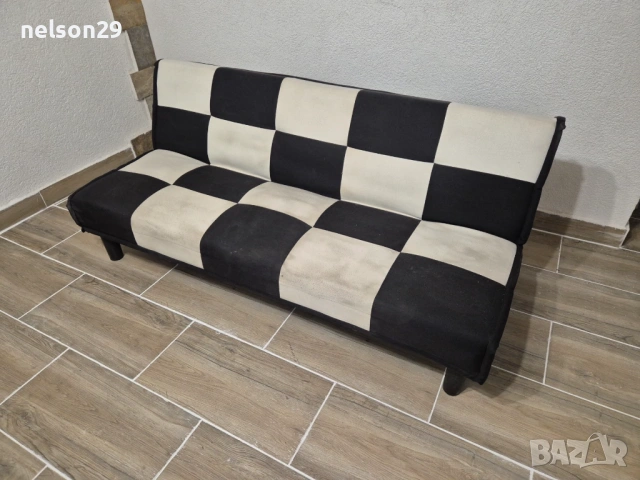 Канапе с функция сън