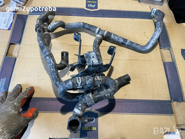 Сет Маркучи Контролен Клапан Охладителна Система 5Q0906457C Volkswagen ID.3 E11 pro, снимка 2 - Части - 50892835