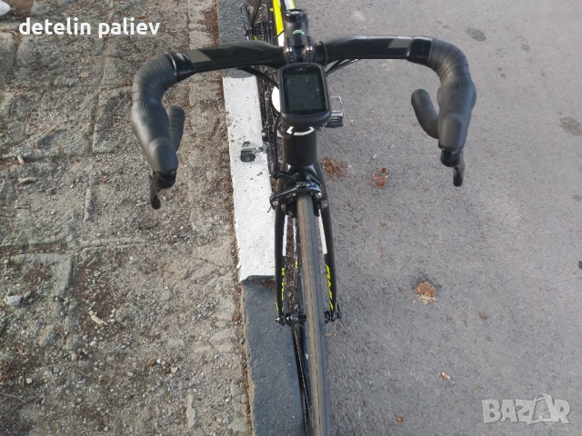 Карбонов шосеен велосипед FUJI, снимка 4 - Велосипеди - 51372573