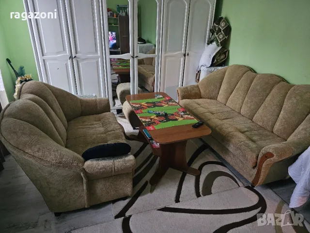 продавам холова гарнитура 