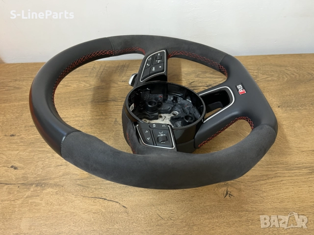 Оригинален Мулти волан с Alcantara Алкантара Audi RS3 Ауди РС3 audi, снимка 3 - Части - 51487499