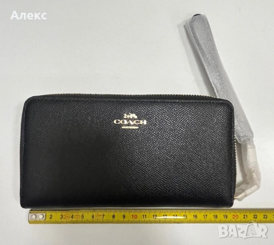 COACH New York дамски портфейл, снимка 2 - Портфейли, портмонета - 53470594