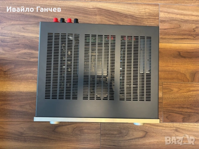 Accuphase Е-211 Аудиофилски усилвател,снабден с допълнителен вход с платка Accuphase LINE-10, снимка 3 - Ресийвъри, усилватели, смесителни пултове - 54268826