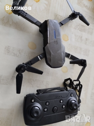 Сгъваем дрон, снимка 3 - Дронове и аксесоари - 52016432