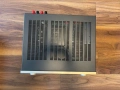 Accuphase Е-211 Аудиофилски усилвател,снабден с допълнителен вход с платка Accuphase LINE-10, снимка 3