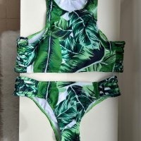 Зелен бански, снимка 1 - Бански костюми - 45025959
