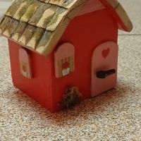 Цветна дървена къщичка , снимка 8 - Сувенири от дърво - 45435961