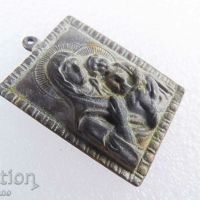 Стара малка бронзова икона на света Богородица, снимка 2 - Антикварни и старинни предмети - 45342056