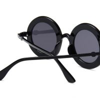 Слънчеви очила + ПОДАРЪЦИ - реф. код 4042, снимка 4 - Слънчеви и диоптрични очила - 45439064