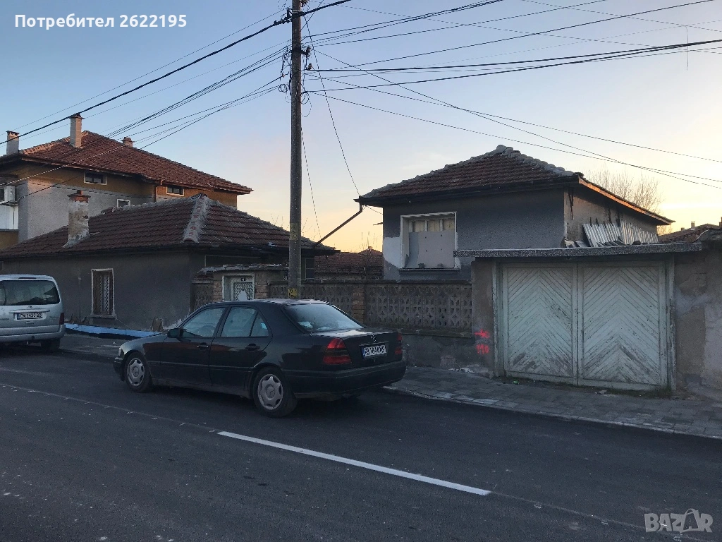Къща с голям двор в гр. Първомай, снимка 1