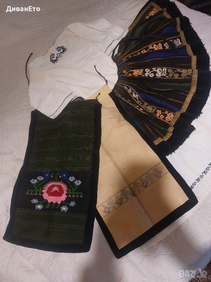 Северняшка носия - риза, вълненик и престилки, снимка 1