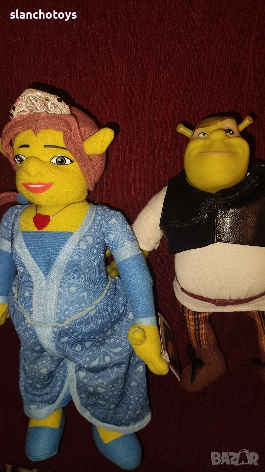 Шрек и Фиона,котарака.пеят на български и разказват приказка, снимка 1