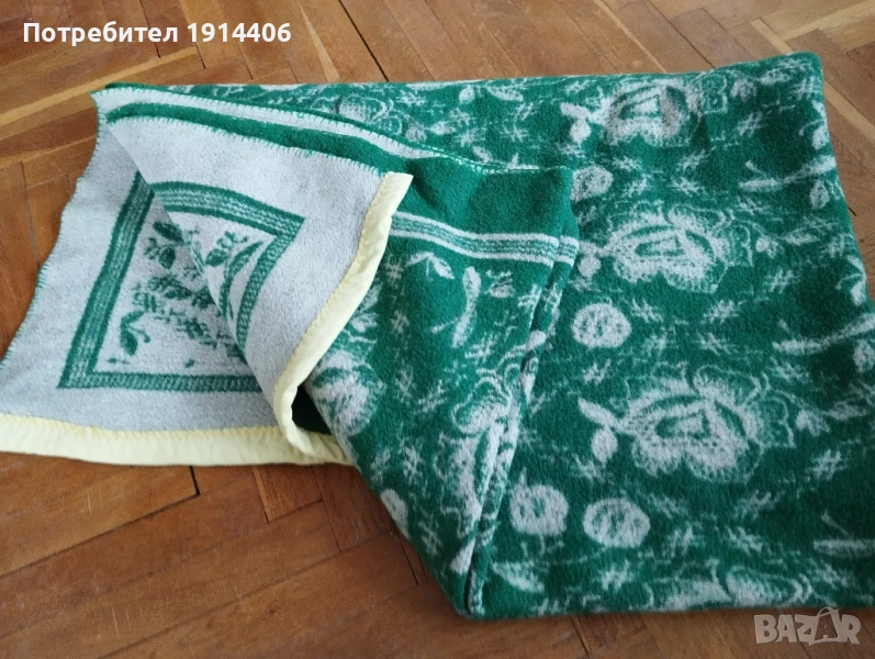 Одеяла зелени на цветя  2 бр. 1,60 м./2,00 м., снимка 1